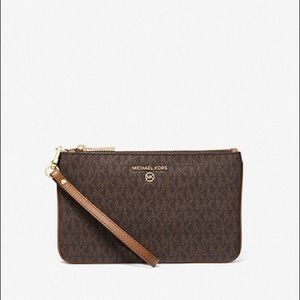 Brand new Michael Kors Medium Logo Wristlet